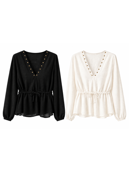 BLUSA TACHUELAS