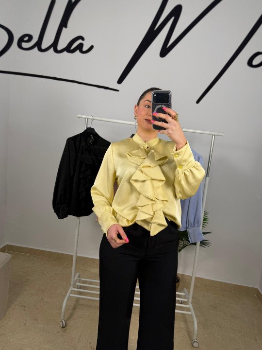 CAMISA SATINADA VOLANTE