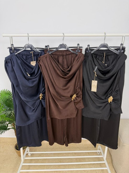 CONJUNTO SATINADO CORAL