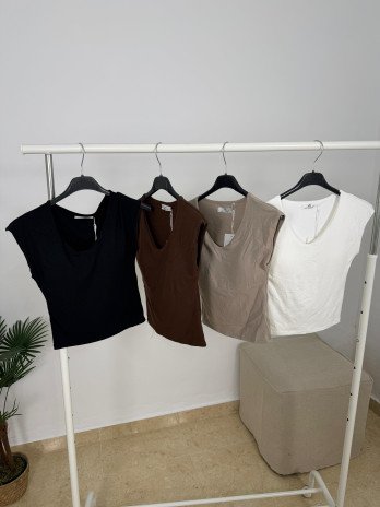 CHALECO (LLEVA CASCOS)