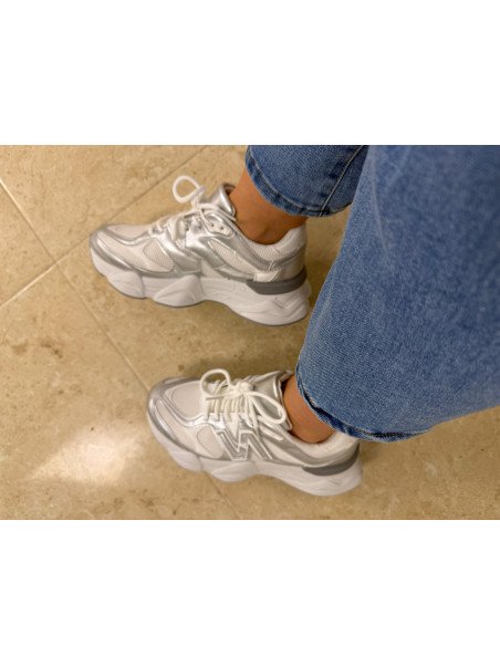 DEPORTES PLATA Y BLANCO